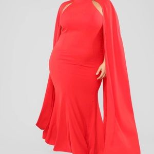 Cape Maxi Dress
• High Neck
• Sleeveless
• 100% Polyester